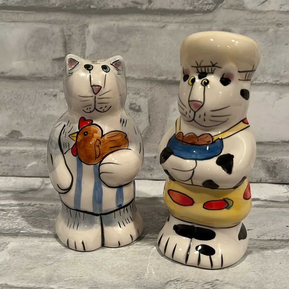Salt & Pepper shakers cute cat chefs baker aprons chef hat farmhouse country
